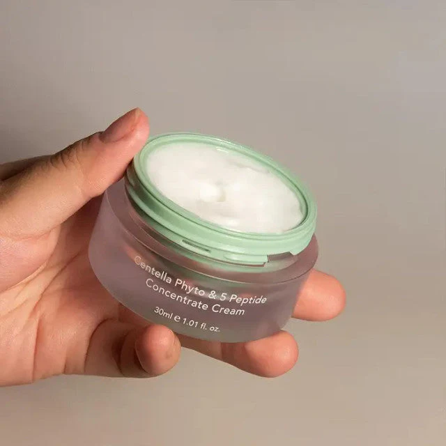 Haruharu Wonder Centella Phyto & 5 Peptide Concentrate Cream (30ml) - Image 3